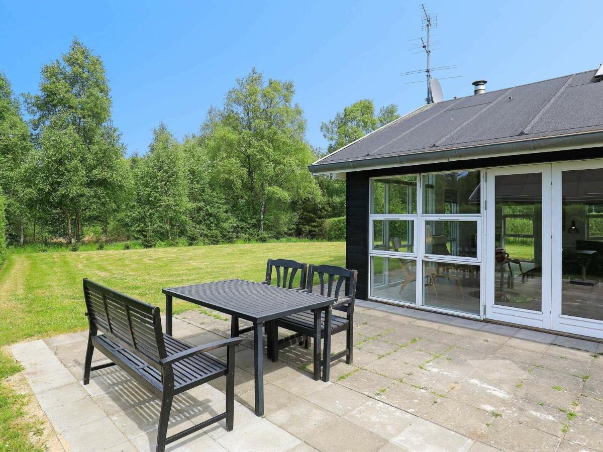 8 Person Holiday Home In Hals Exteriér fotografie