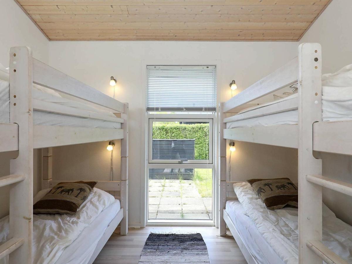 8 Person Holiday Home In Hals Exteriér fotografie