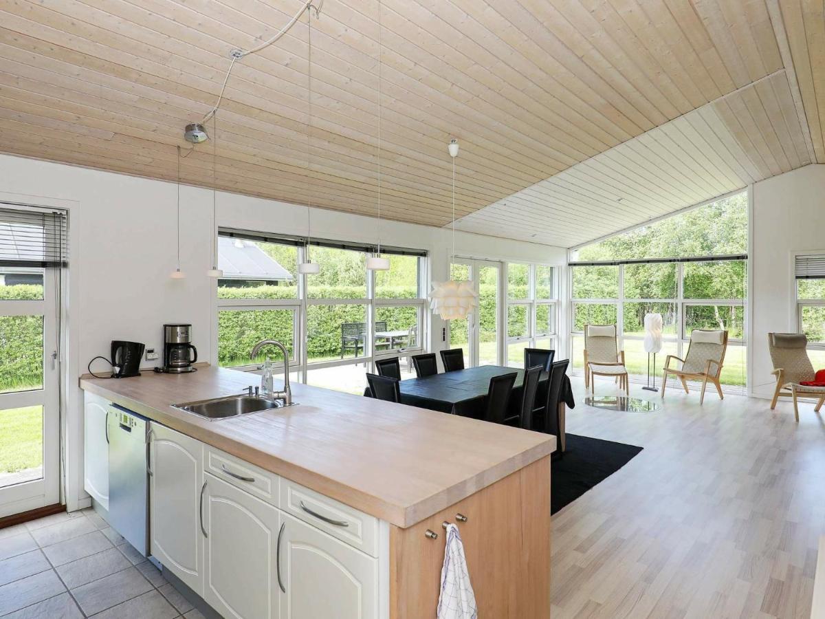 8 Person Holiday Home In Hals Exteriér fotografie